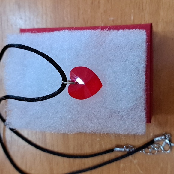 Crisp Strawberry Crystal Heart Necklace - Picture 5 of 6